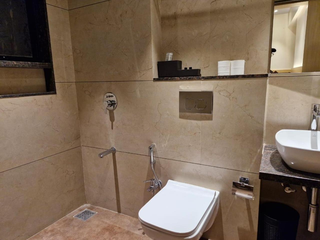 Avenue 10 Boutique Hotel プネ エクステリア 写真